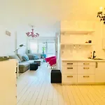 Warsaw Washington Avenue Apartment